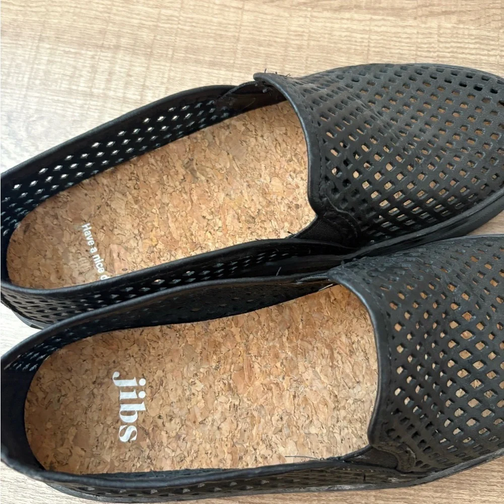 Jibs slip on sneakers black women’s 7 men’s 6
